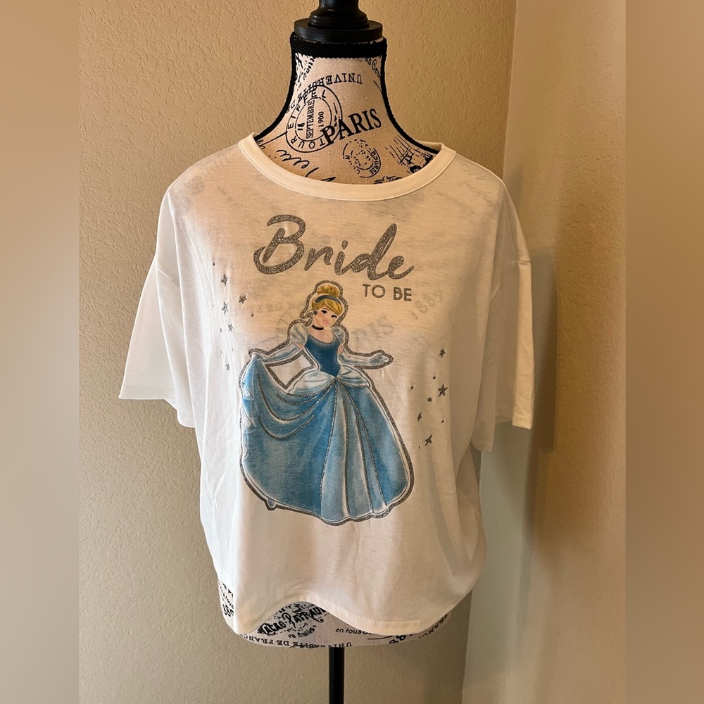 NWT Disney “BRIDE TO BE” T-shirt with Cinderella in front. Size Large.